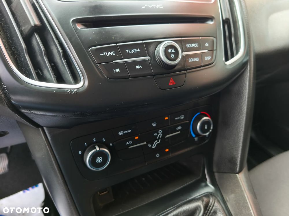 Ford Focus 1.0 EcoBoost Titanium ASS - 14