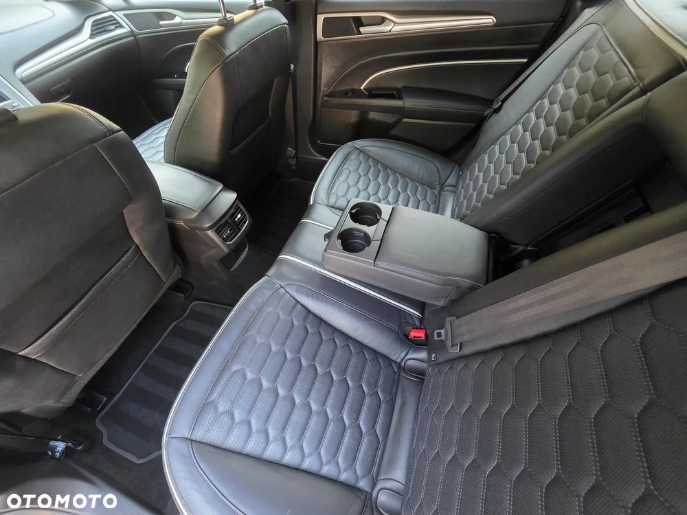 Ford Mondeo - 25