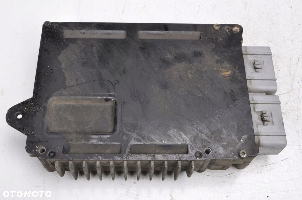 VOYAGER III 2.5 TD STEROWNIK SILNIKA P04727236AB - 4