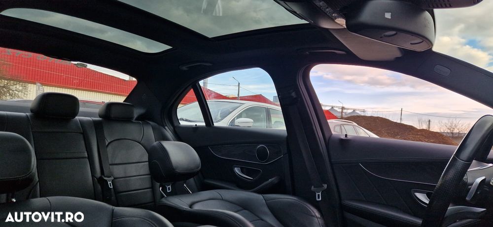 Mercedes-Benz C - 10