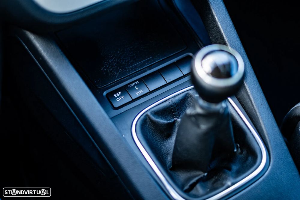 VW Scirocco 2.0 TDI Sport - 24