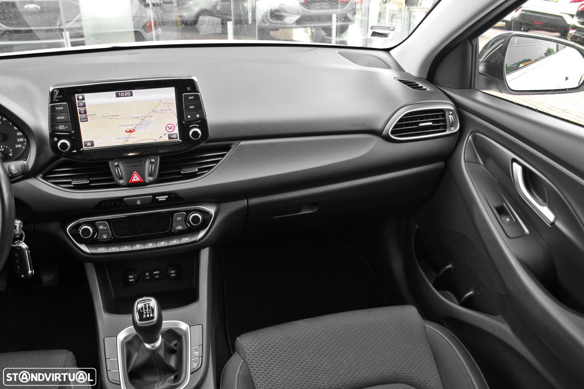 Hyundai i30 1.6 CRDI STyle Plus - 27
