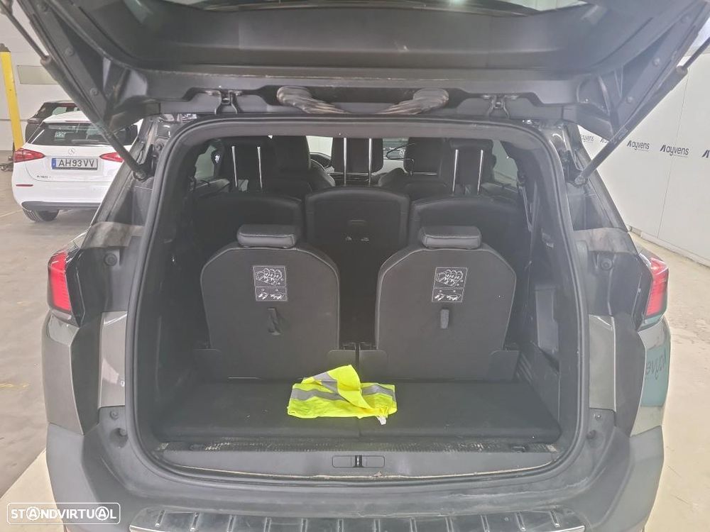 Peugeot 5008 1.5 BlueHDi GT EAT8 - 11