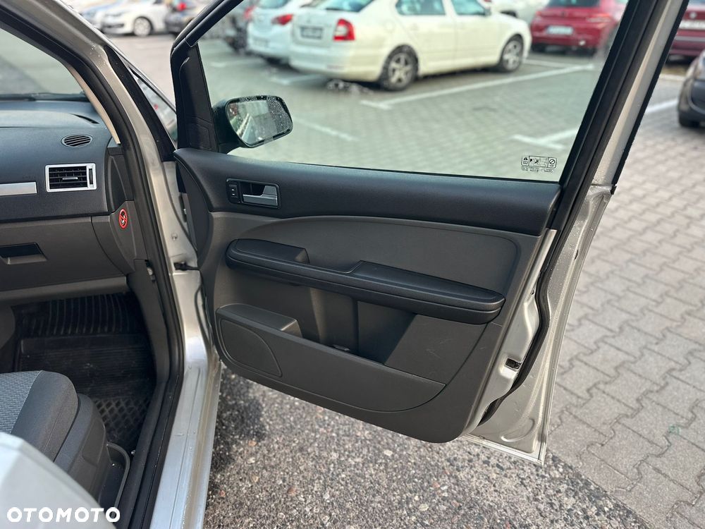 Ford Focus C-Max - 13