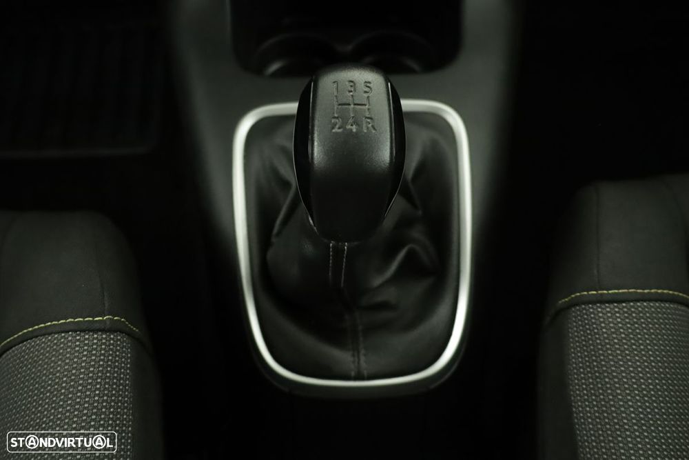 Citroën C3 1.2 PureTech C-Series - 11