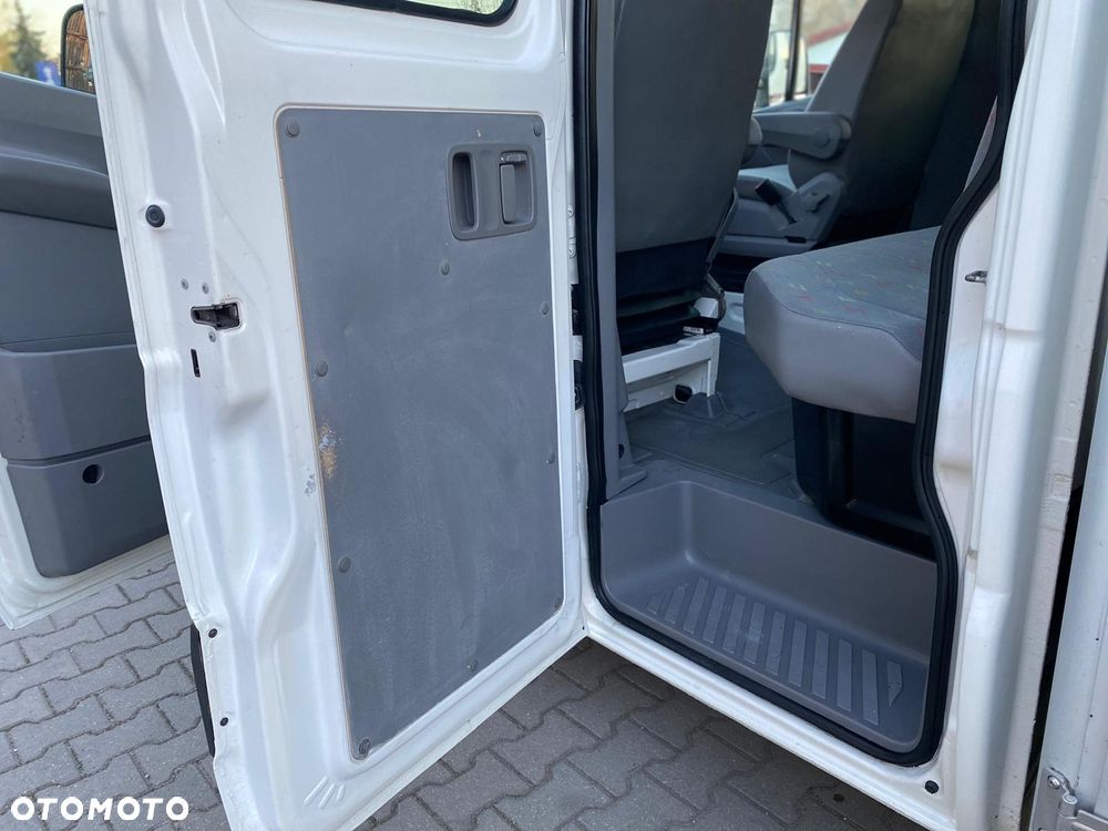 Volkswagen CRAFTER - 13