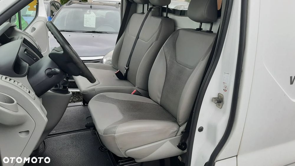 Renault Trafic - 9