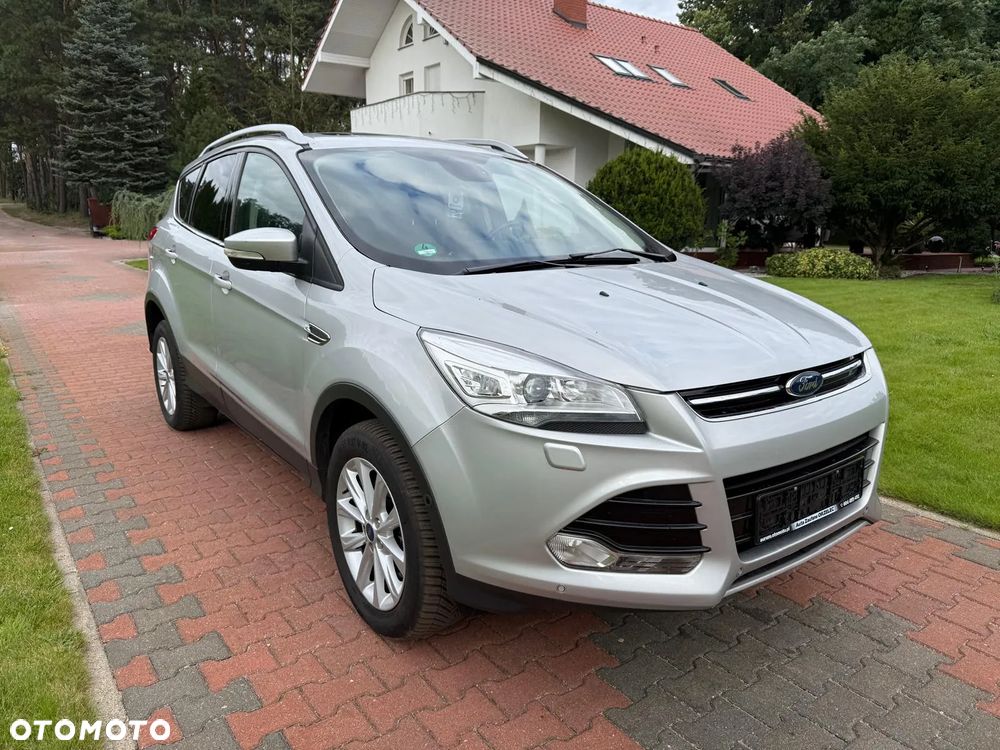 Ford Kuga 1.5 EcoBoost 4x4 Titanium - 3