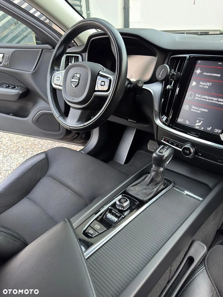 Volvo V60 D3 Geartronic Momentum Pro - 8
