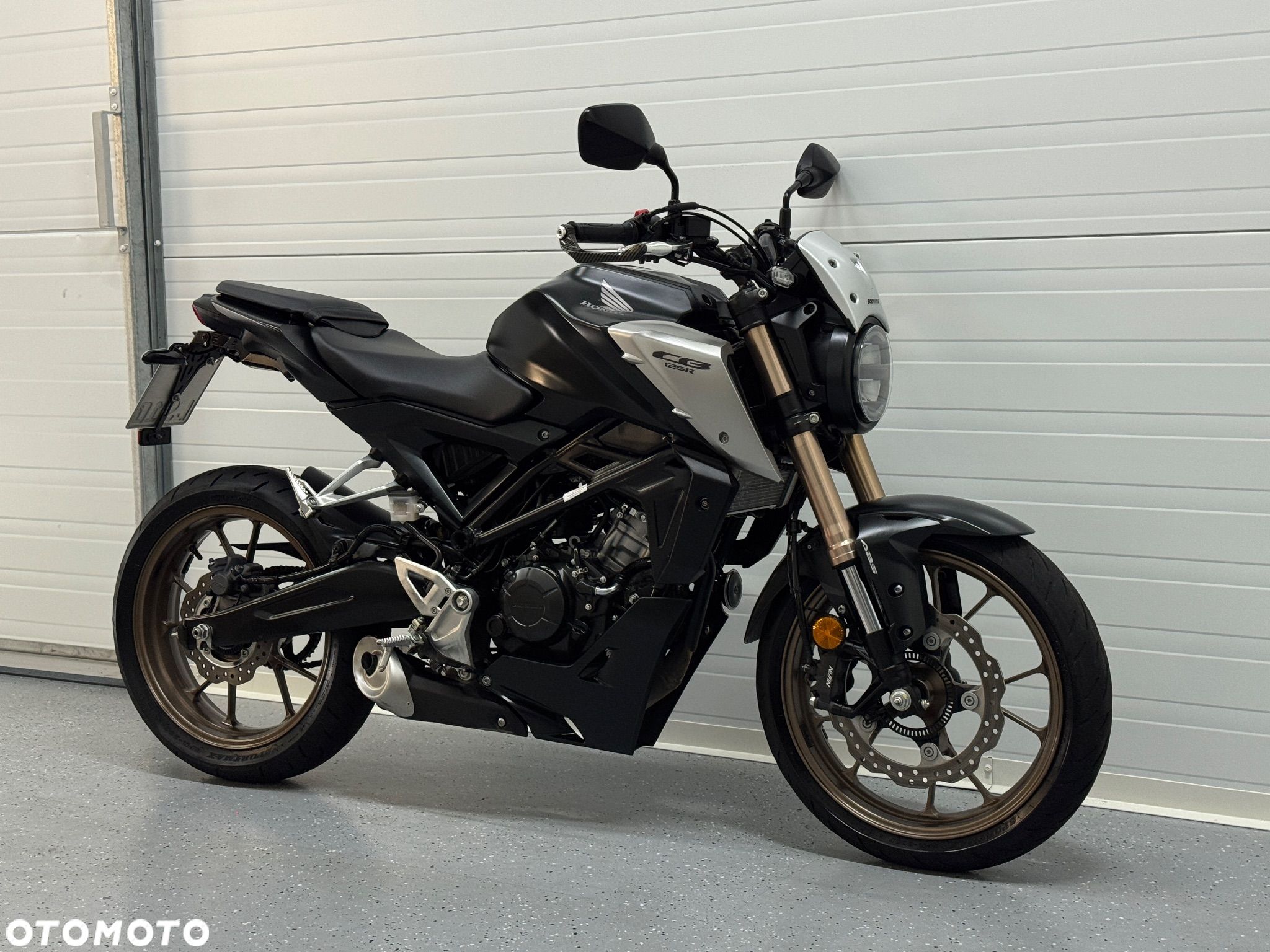Honda CB - 1