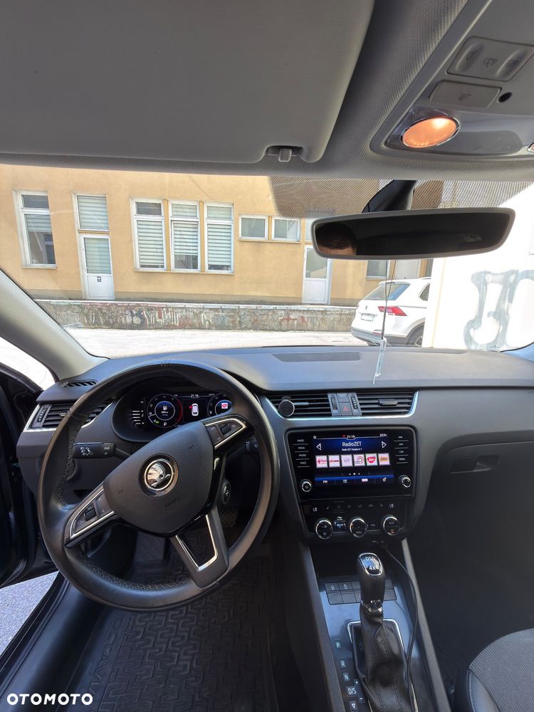 Skoda Octavia 2.0 TDI 4x4 L&K DSG - 6
