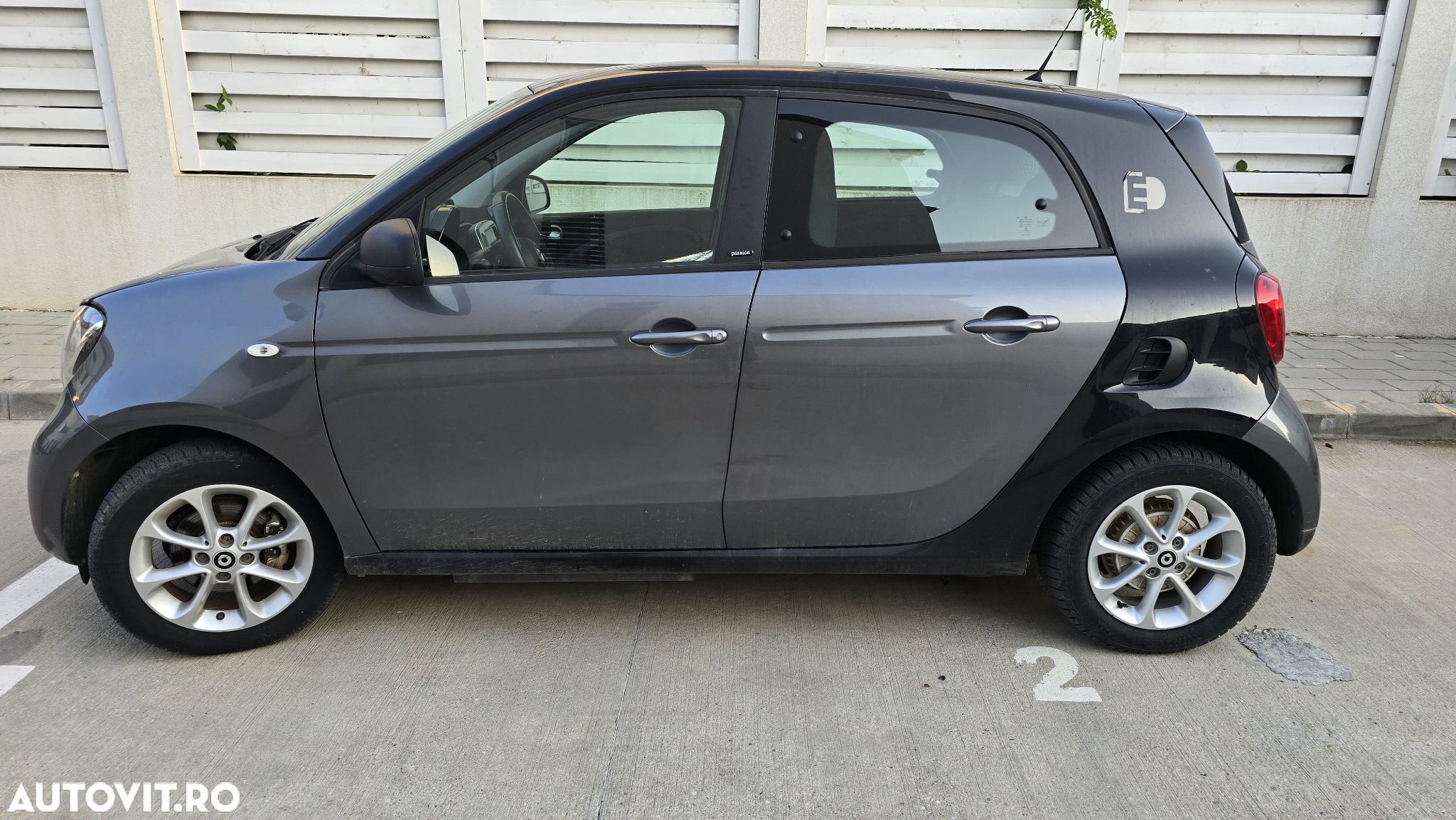 Smart Forfour 60 kW electric drive passion - 1