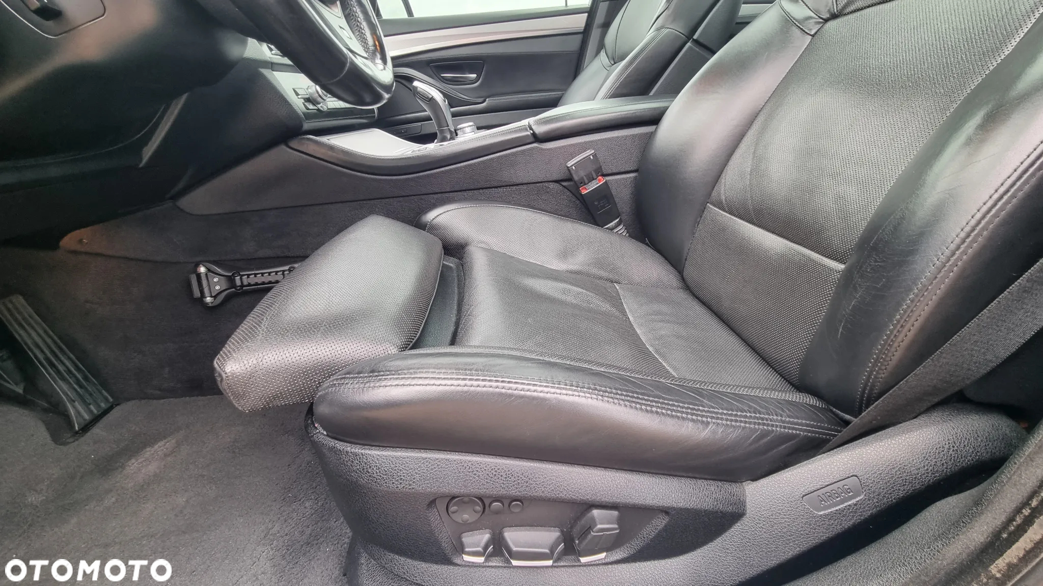 BMW Seria 5 M550d xDrive Touring Sport-Aut - 12