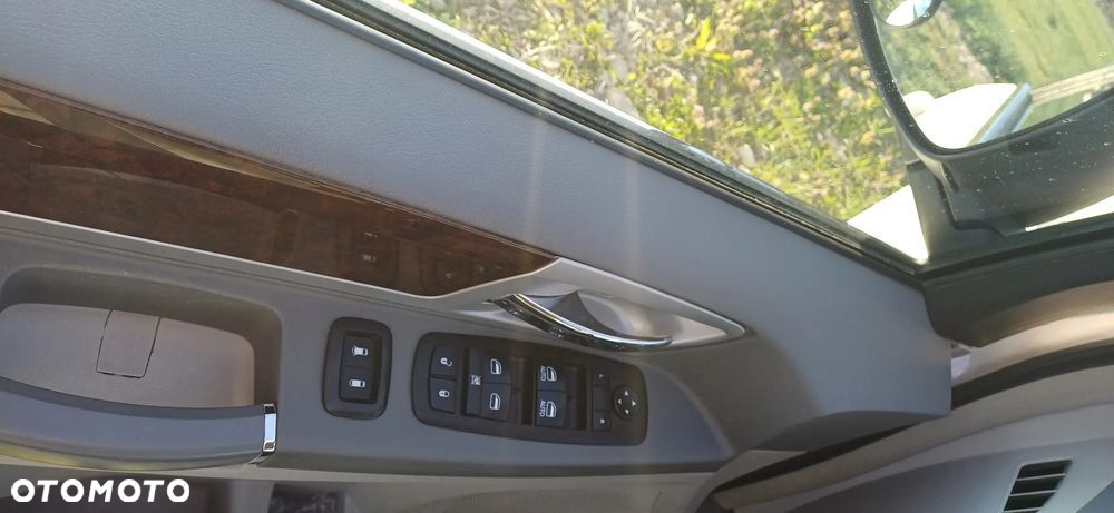 Chrysler Town & Country 4.0 Limited - 14