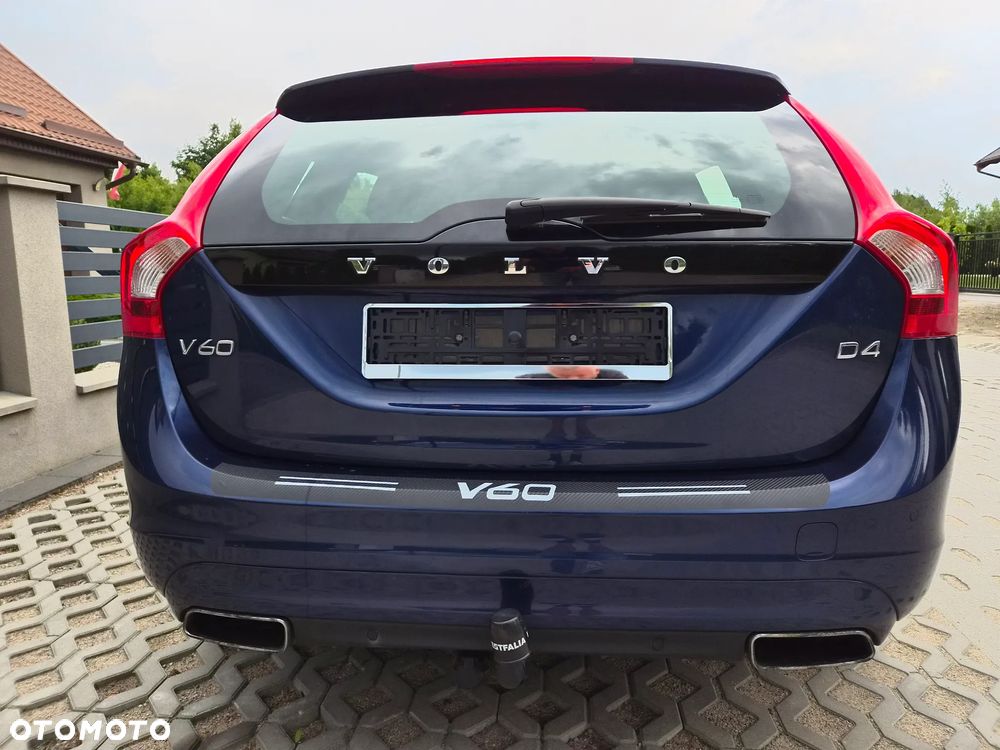 Volvo V60 D4 Ocean Race - 10