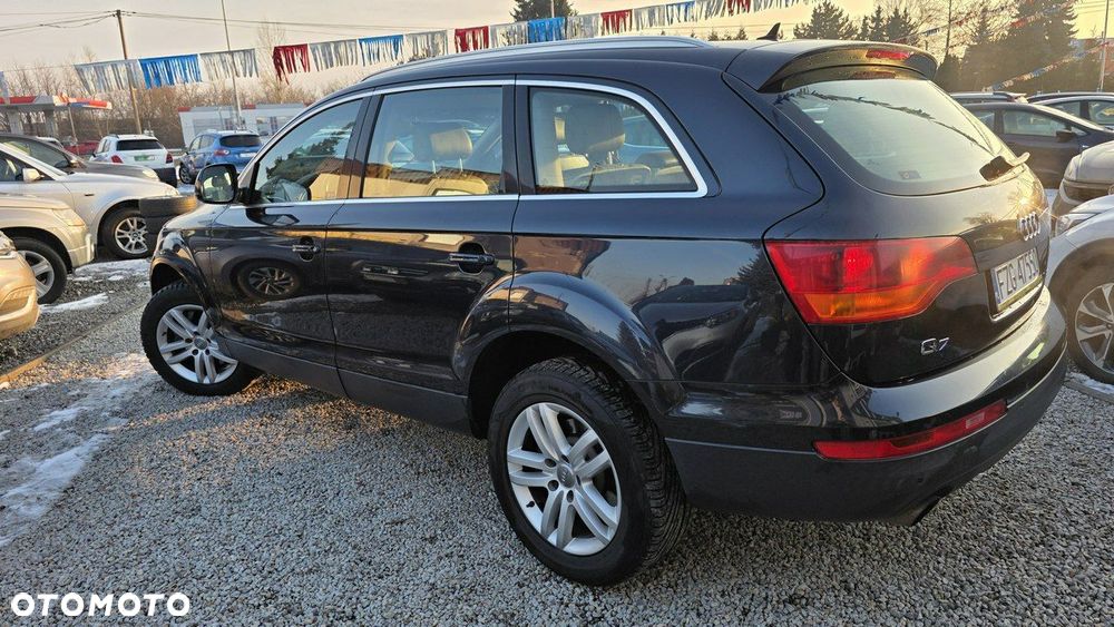Audi Q7 - 12