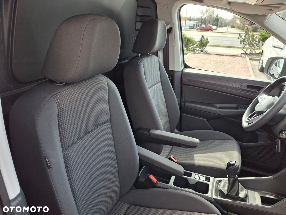 Volkswagen Caddy Maxi - 32