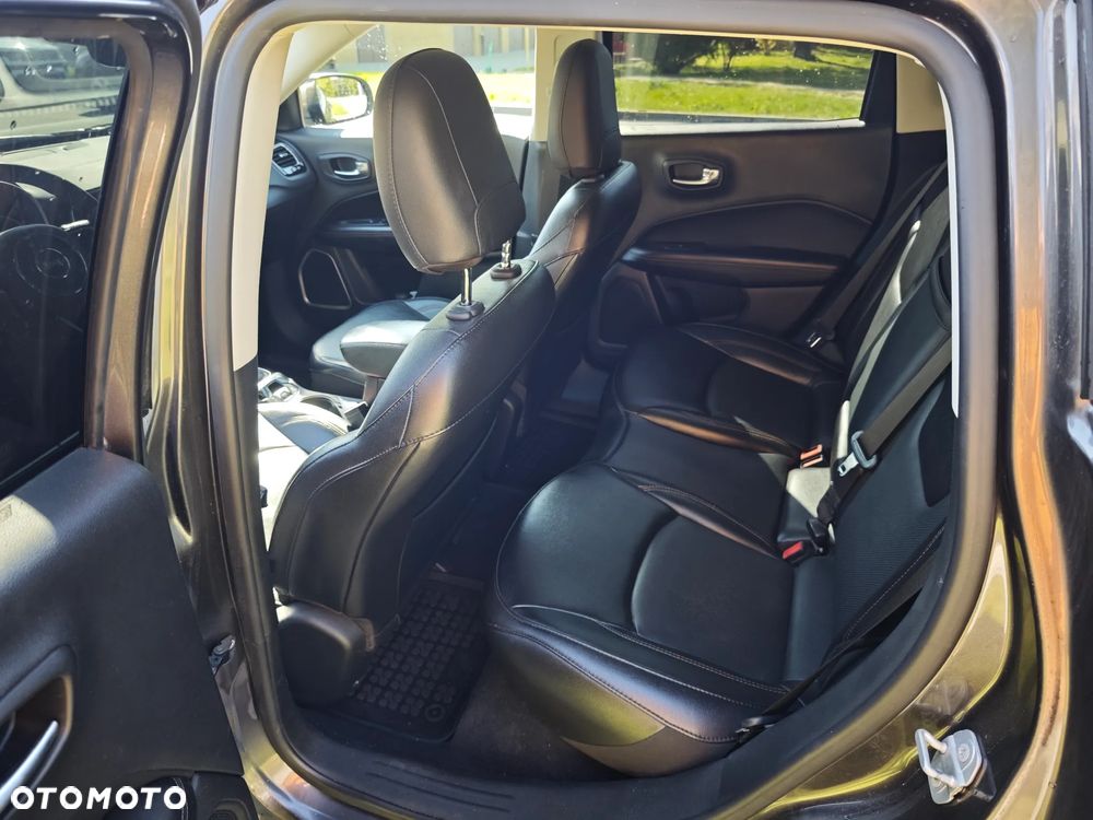 Jeep Compass - 8