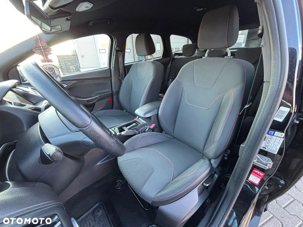 Ford Focus 1.0 EcoBoost ST-Line ASS - 6