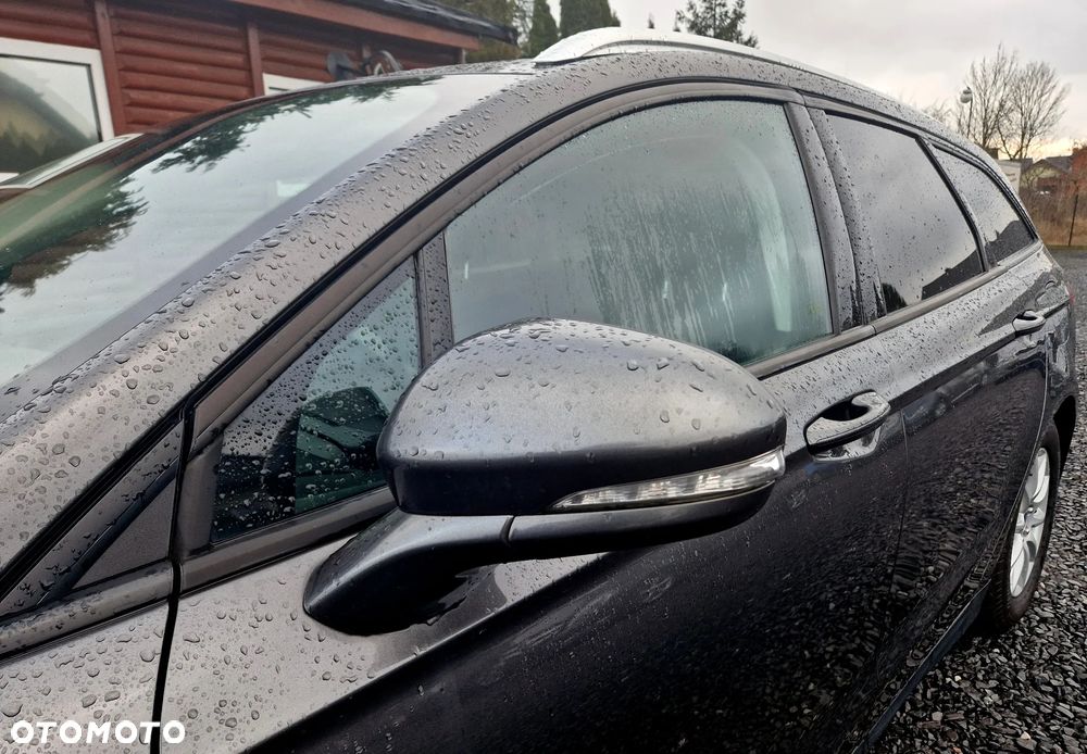 Ford Mondeo - 36