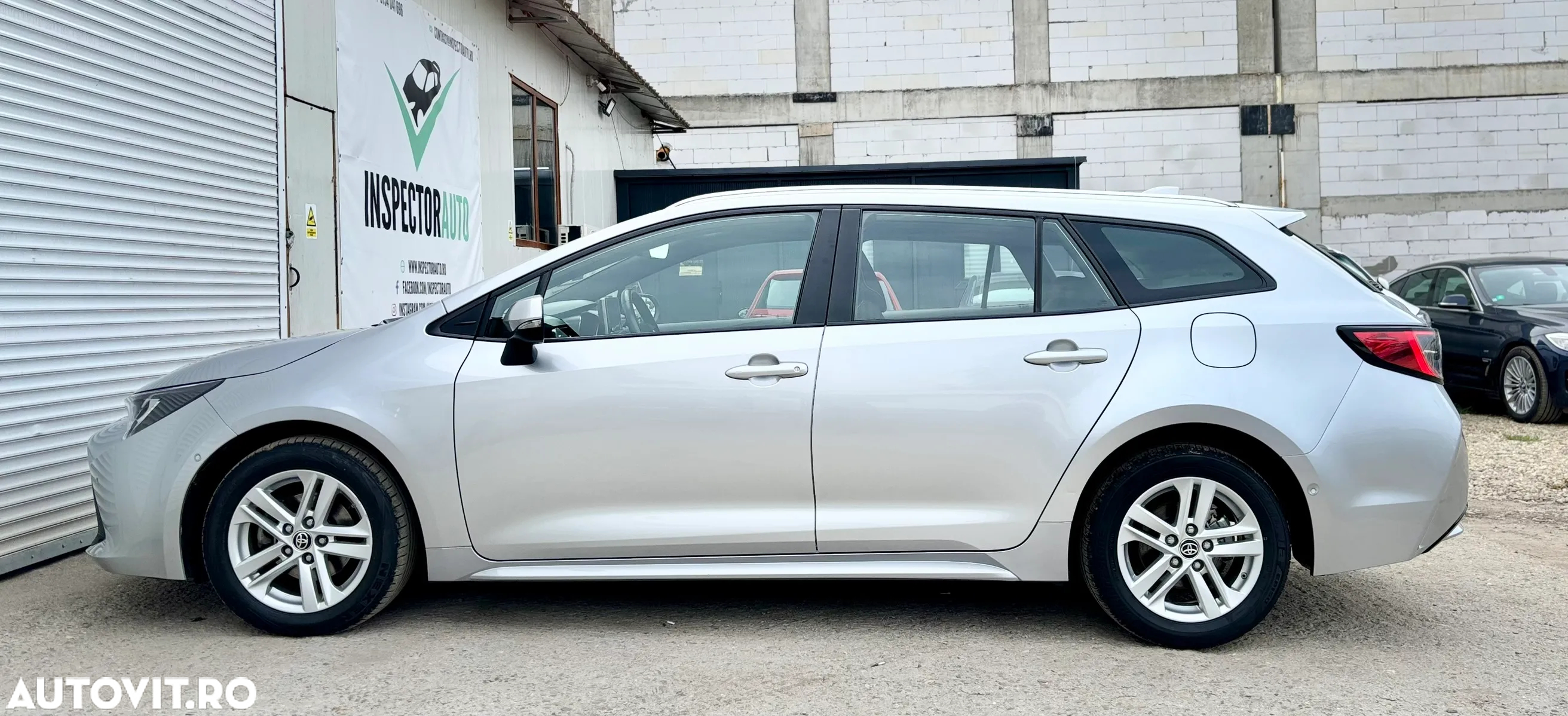 Toyota Corolla 1.8 HSD Dynamic - 16