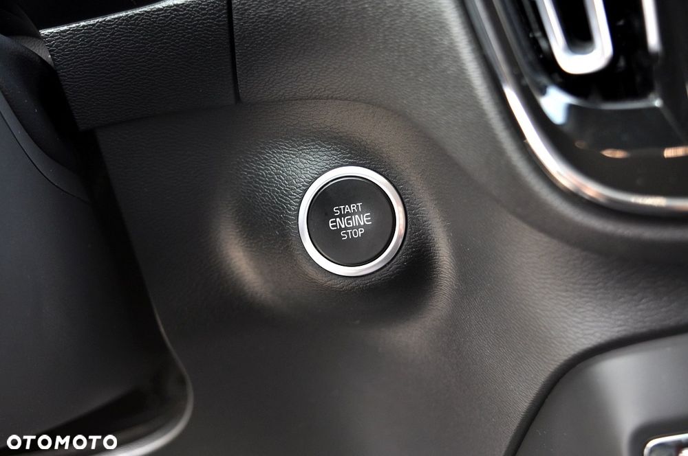 Volvo XC 40 D3 Momentum Pro - 36