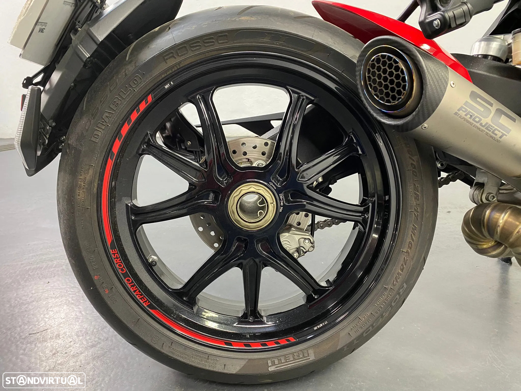 MV Agusta Dragster 800 RC Reparto Corse - 17