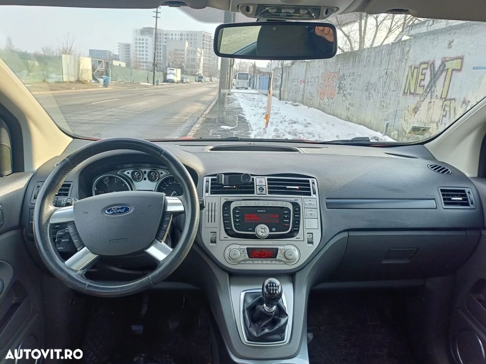 Ford Kuga 2.0 TDCi 4x4 Titanium - 3