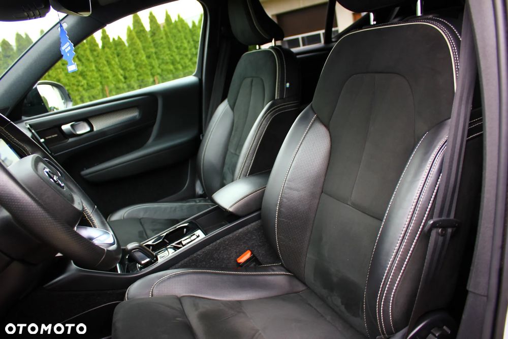 Volvo XC 40 ver-t5-plug--in-hybrid-r--design - 26