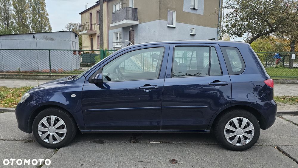 Mazda 2 - 4