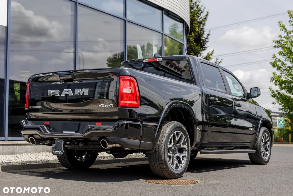 RAM 1500 Laramie Night Premium - 9