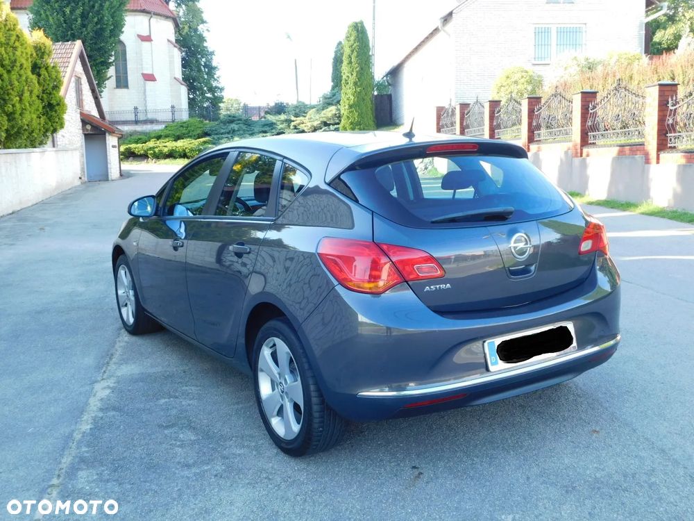 Opel Astra 1.6 ECOFLEX Start/Stop Innovation - 8