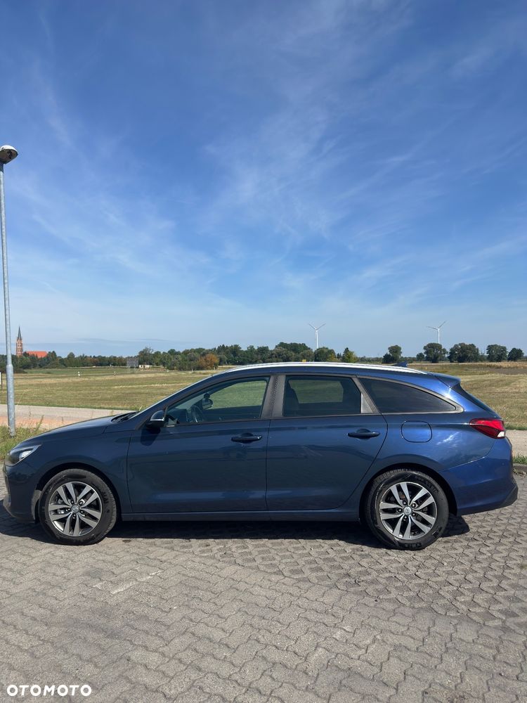 Hyundai i30 i30cw 1.6 CRDi Automatik Trend - 4