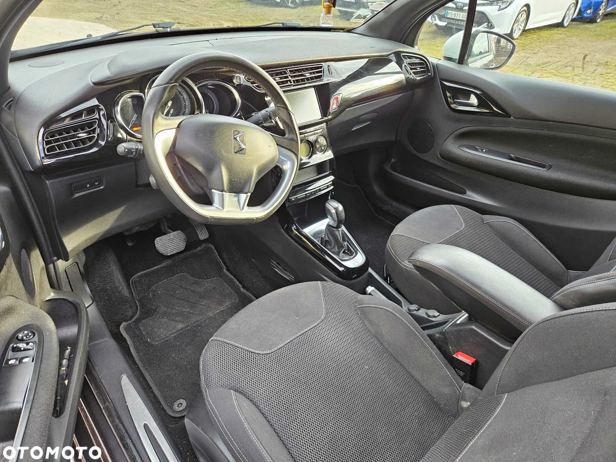 DS Automobiles DS 3 - 10