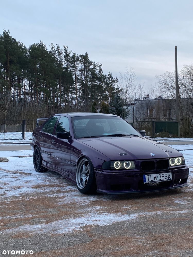 BMW Seria 3 328i - 3