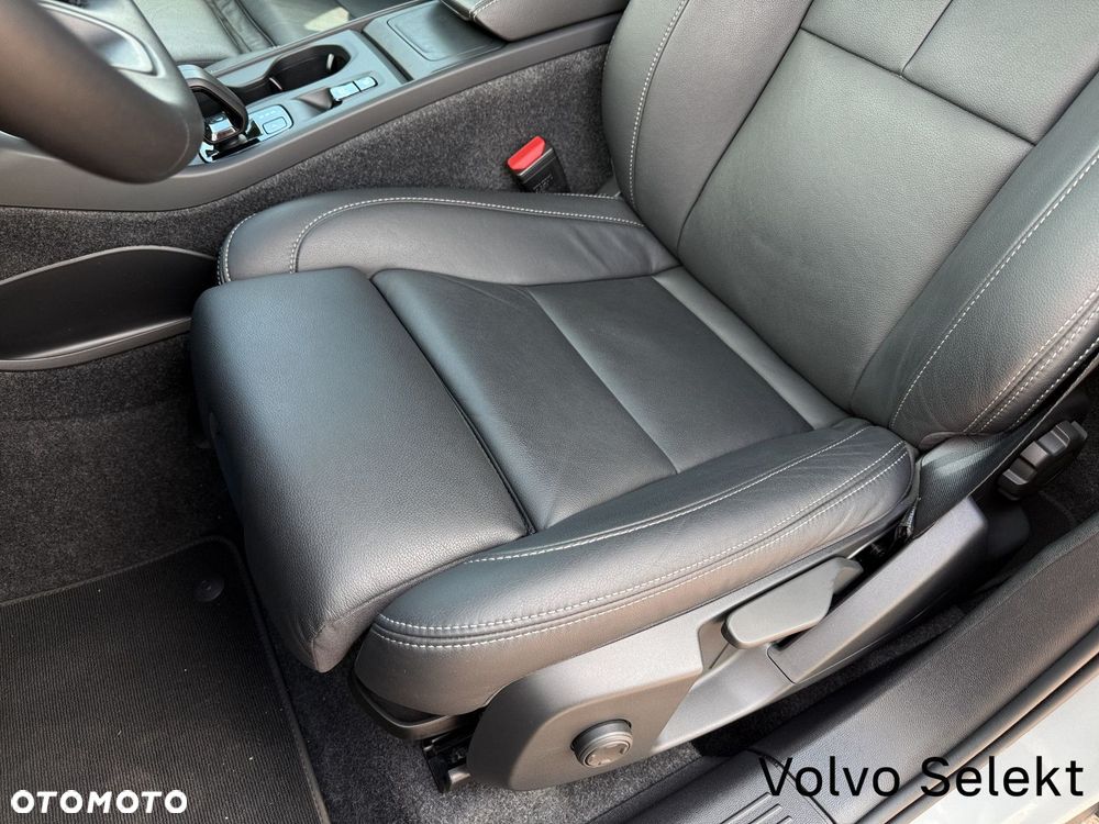 Volvo XC 40 B3 B DKG Core - 12