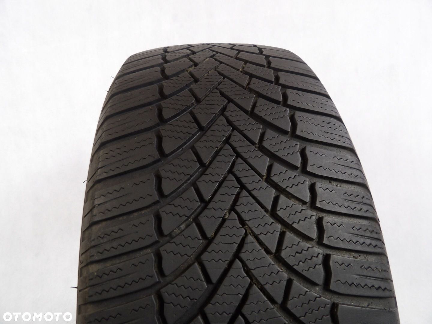 1x opona 215/55R17 BRIDGESTONE BLIZZAK LM005 - 1