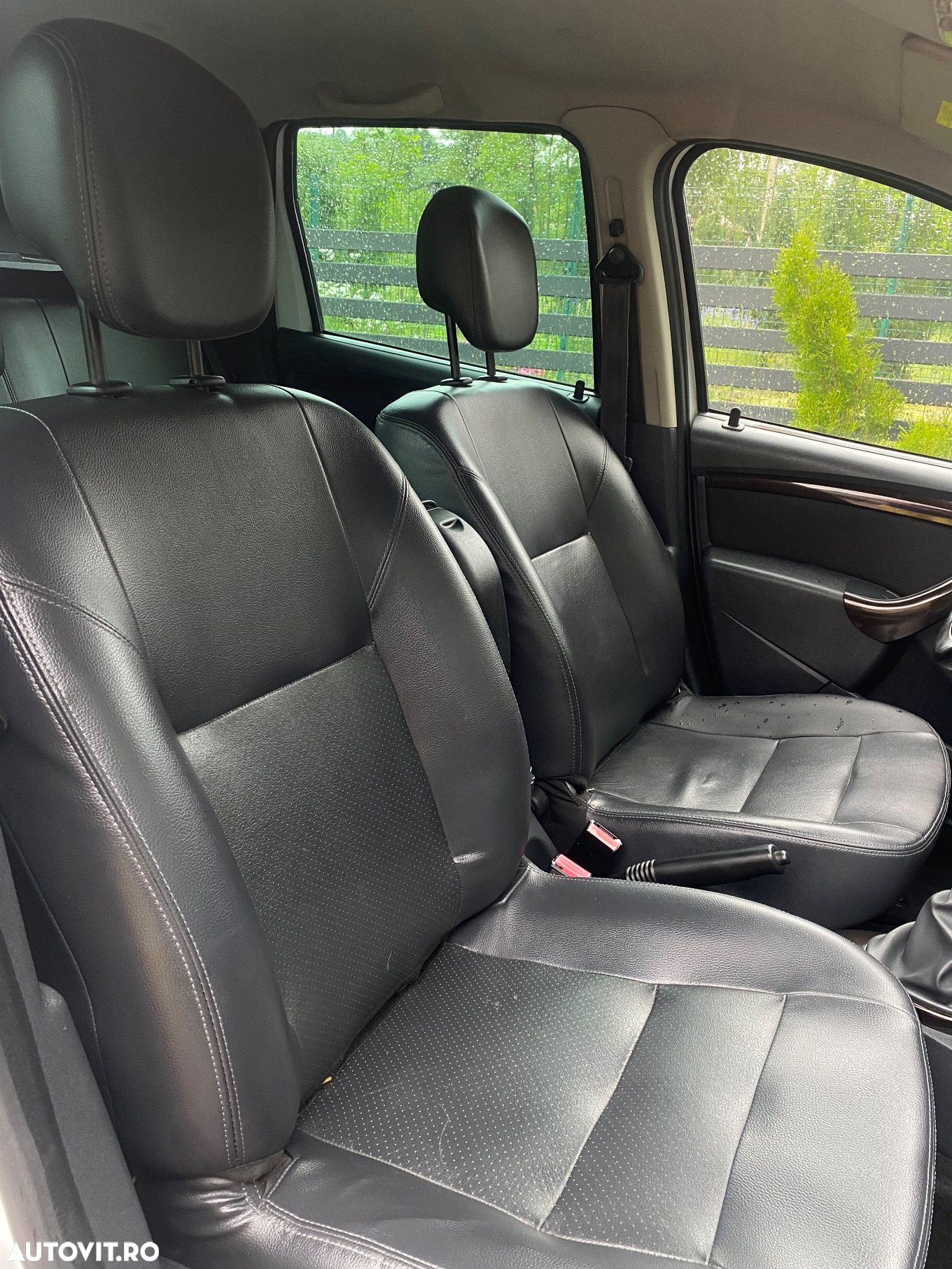 Dacia Duster 1.5 dCi 4x2 Laureate - 23