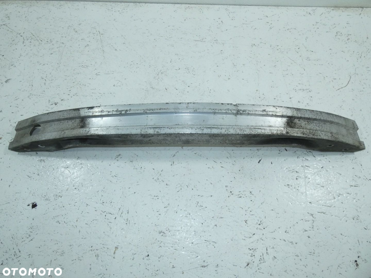 Audi A6 C6 belka wzmocnienie zderzaka przód - 2