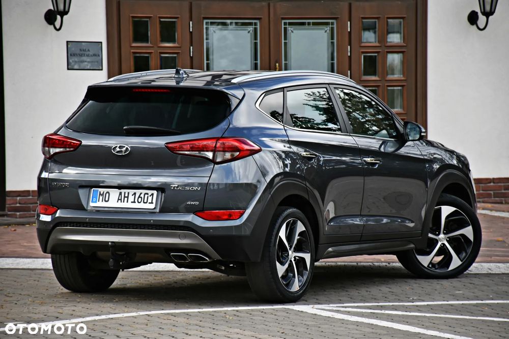 Hyundai Tucson 2.0 CRDI 4WD Automatik Premium - 22