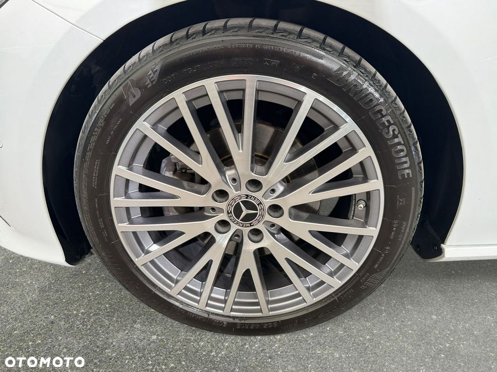 Mercedes-Benz CLA - 11