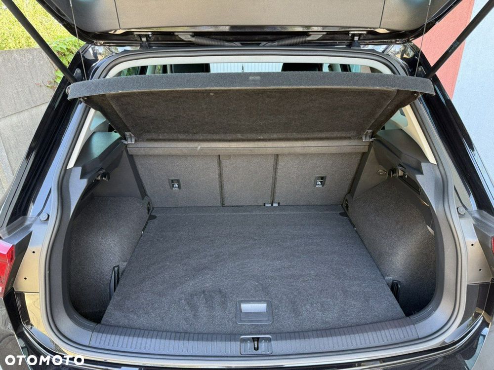 Volkswagen Tiguan - 26