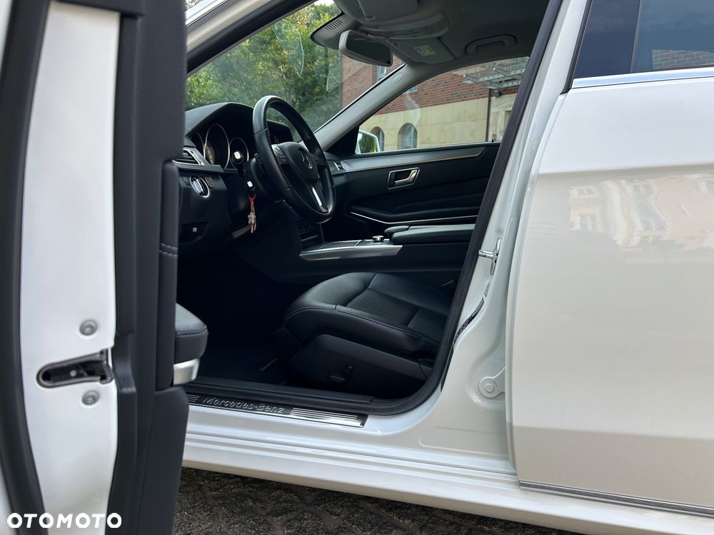 Mercedes-Benz Klasa E 220 BlueTEC 4-Matic Avantgarde - 13