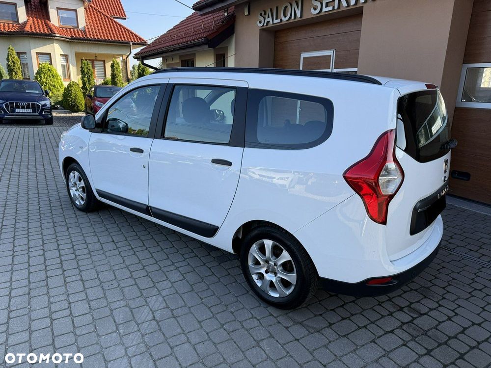 Dacia Lodgy SCe 100 Essential - 10