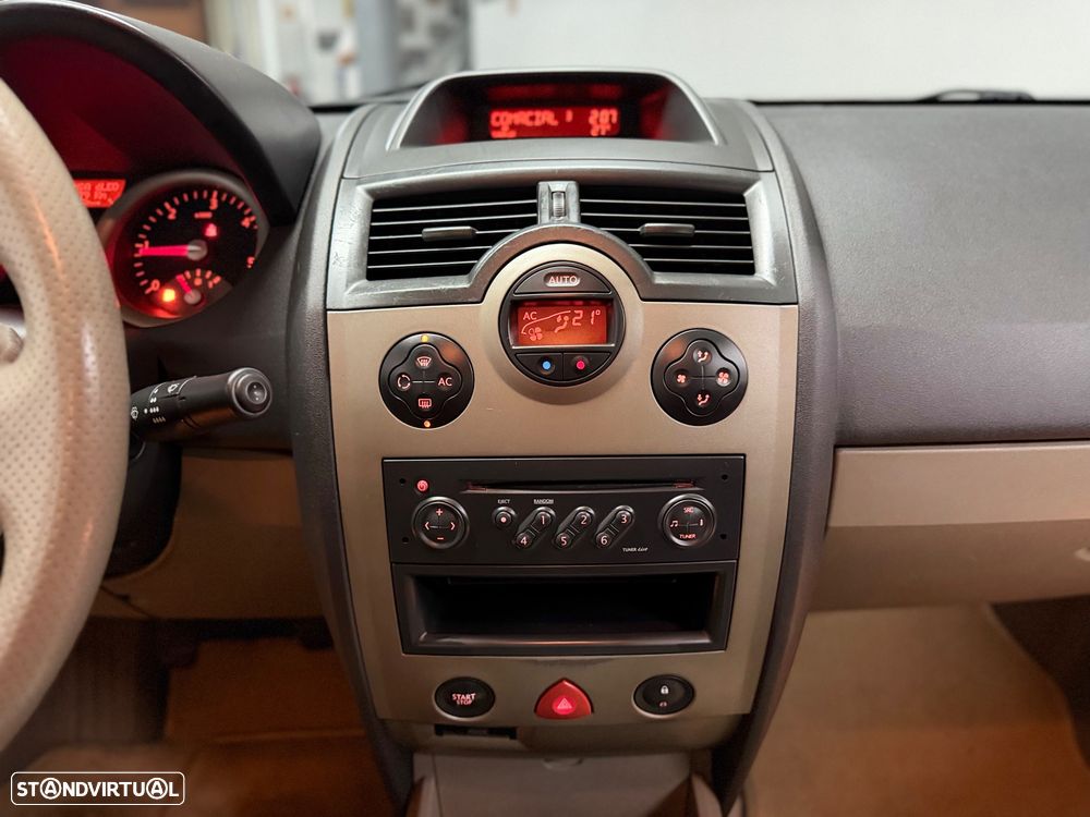 Renault Mégane 1.5 dCi Dynamique Luxe - 20