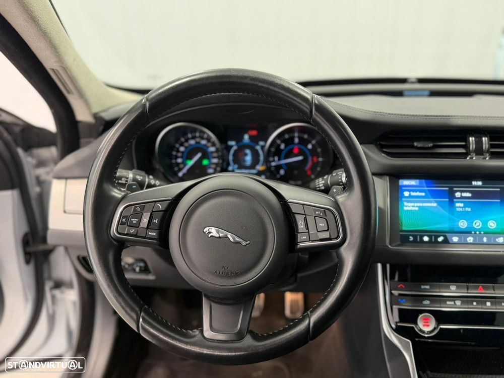 Jaguar XF Sportbrake 2.0 D Pure Aut. - 8