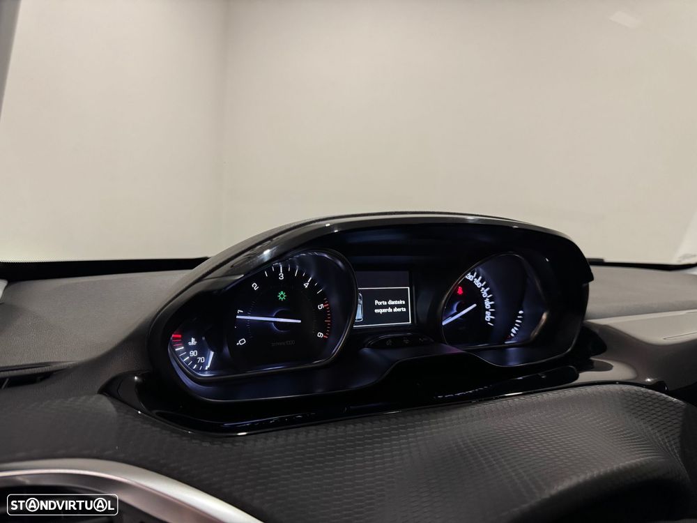 Peugeot 2008 1.6 BlueHDi Crossway - 44