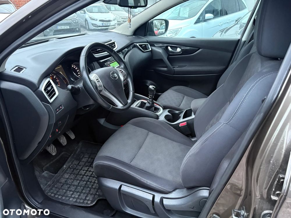 Nissan Qashqai 1.2 DIG-T Acenta EU6 - 10