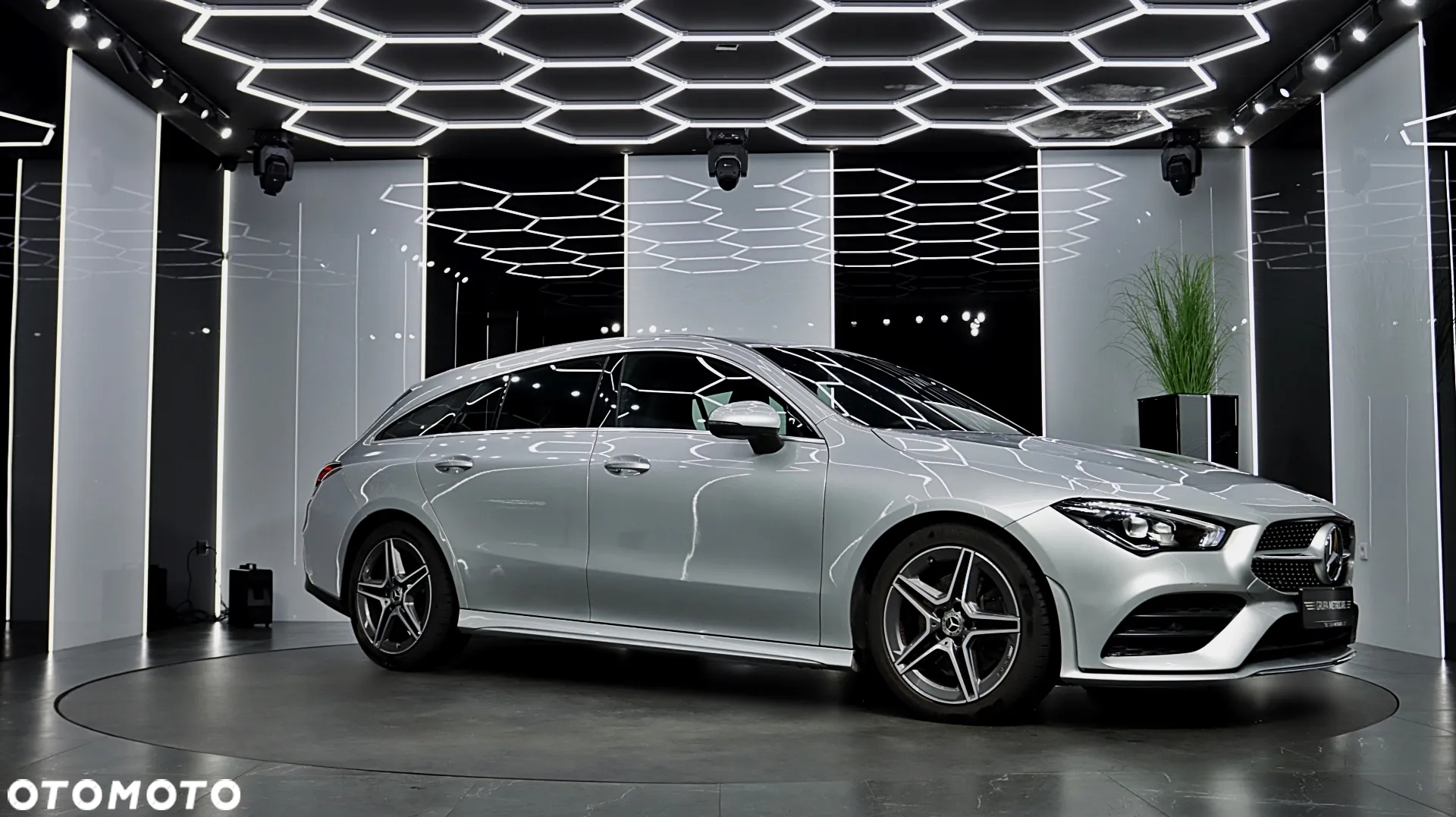 Mercedes-Benz CLA 200 AMG Line 7G-DCT - 13