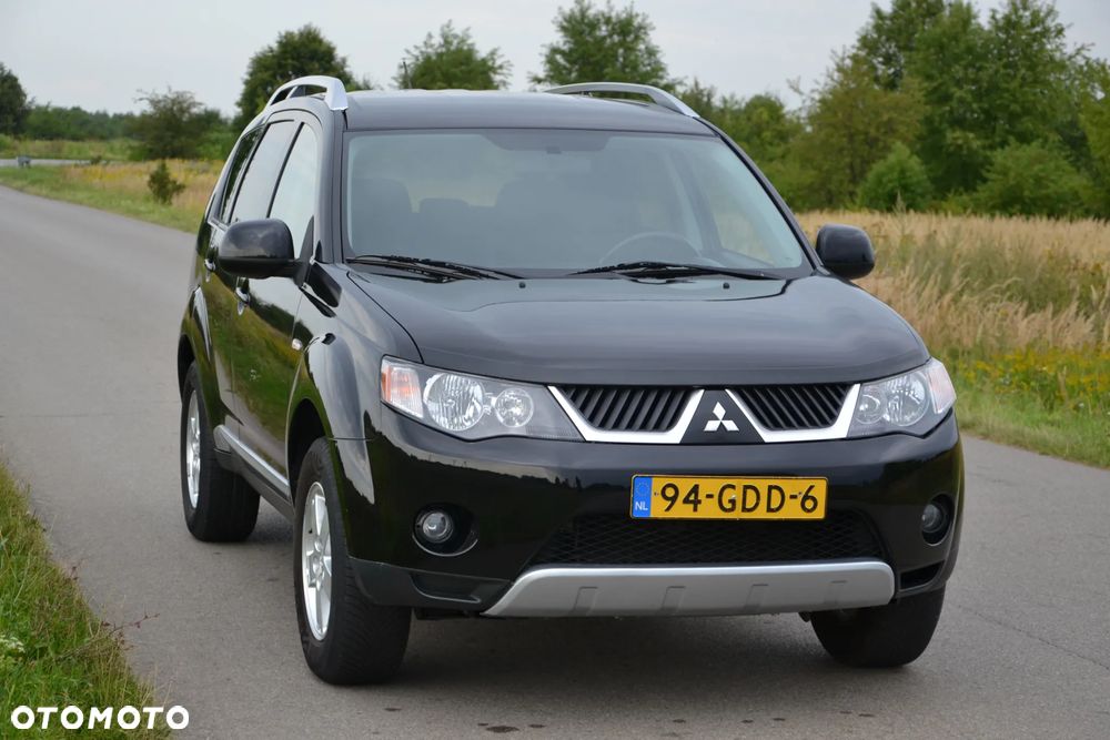 Mitsubishi Outlander 2.4 2WD Plus - 33